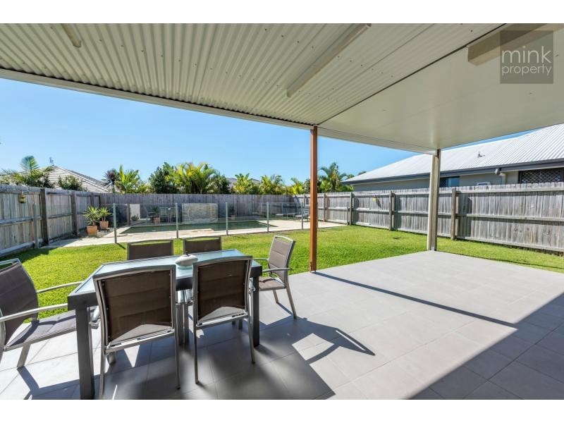 6 SKUA Place, BRIGHTWATER, Mountain Creek QLD 4557