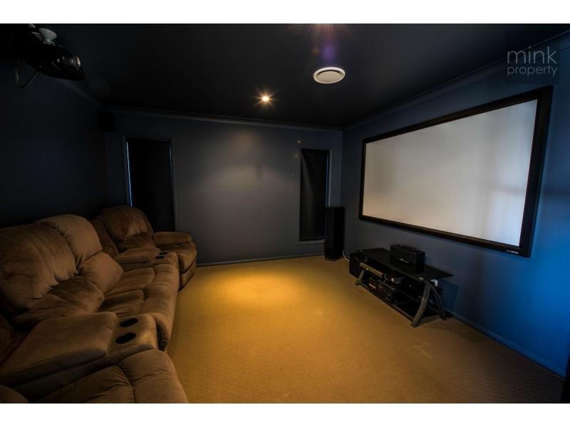 6 SKUA Place, BRIGHTWATER, Mountain Creek QLD 4557