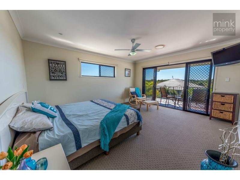 6 SKUA Place, BRIGHTWATER, Mountain Creek QLD 4557