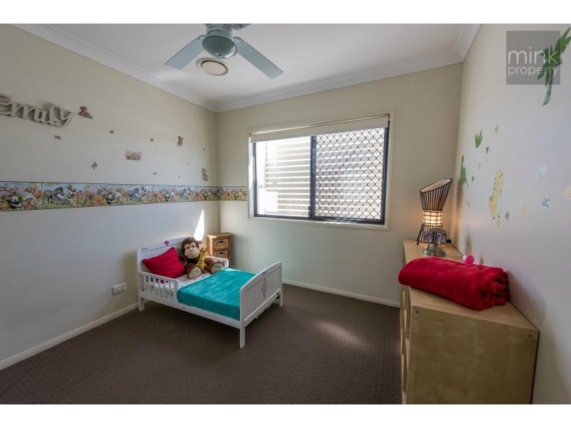 6 SKUA Place, BRIGHTWATER, Mountain Creek QLD 4557