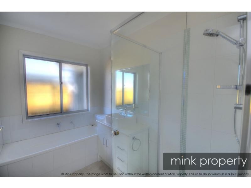 15 Bribie Place, BRIGHTWATER, Mountain Creek QLD 4557