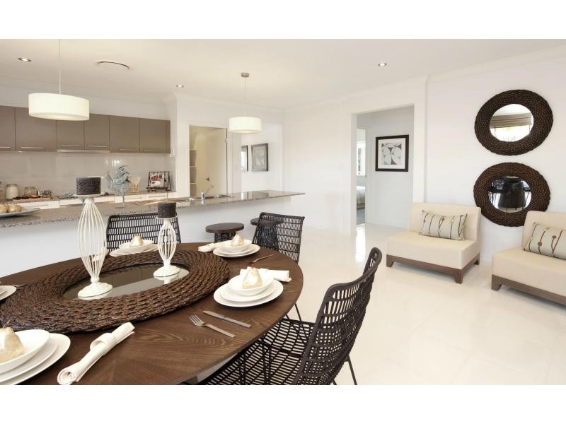 22 Lark Circuit, BRIGHTWATER, Mountain Creek QLD 4557