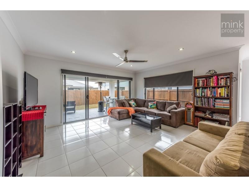 20 HELICONIA Street, BRIGHTWATER, Mountain Creek QLD 4557