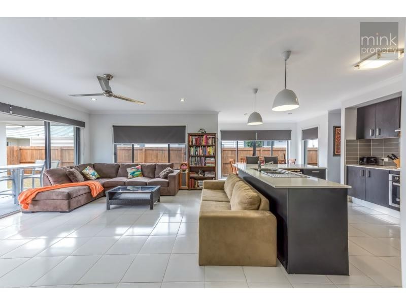 20 HELICONIA Street, BRIGHTWATER, Mountain Creek QLD 4557