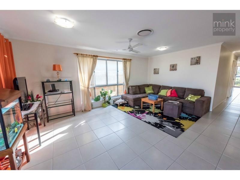 37 Cobalt Crescent, Caloundra West QLD 4551