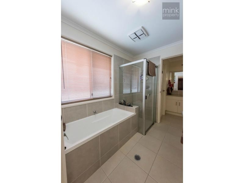 37 Cobalt Crescent, Caloundra West QLD 4551