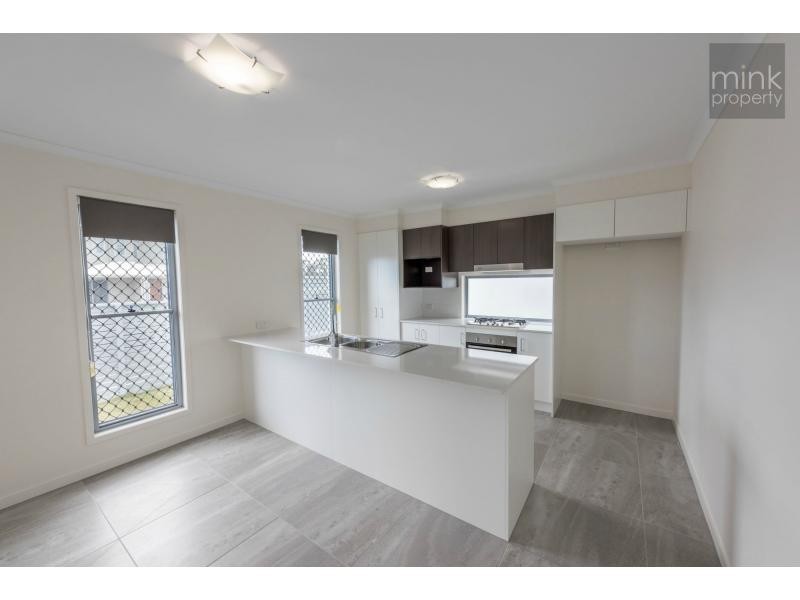 2/100 Creekwood Avenue, Meridan Plains QLD 4551
