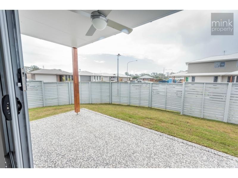 2/100 Creekwood Avenue, Meridan Plains QLD 4551