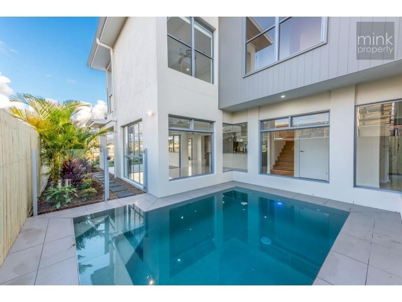 437 Waterway Drive, BIRTINYA ISLAND, Birtinya QLD 4575