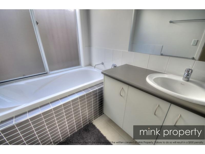 80 Frogmouth Circuit, BRIGHTWATER, Mountain Creek QLD 4557