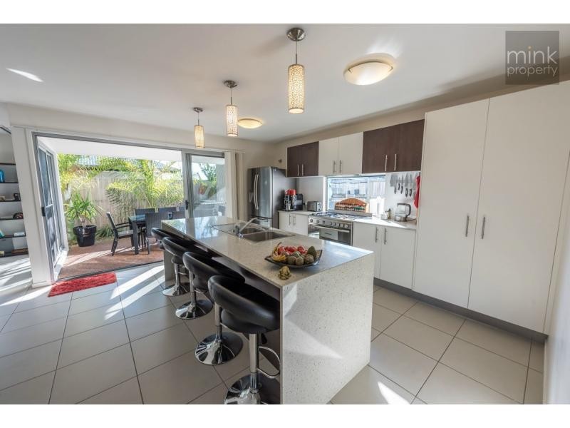 1 Flindersia Place, Brightwater, Mountain Creek QLD 4557