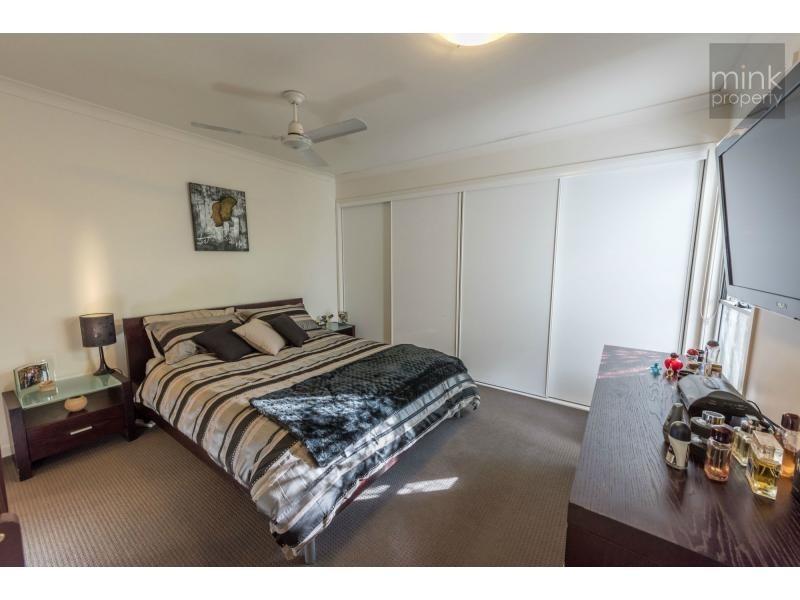 1 Flindersia Place, Brightwater, Mountain Creek QLD 4557