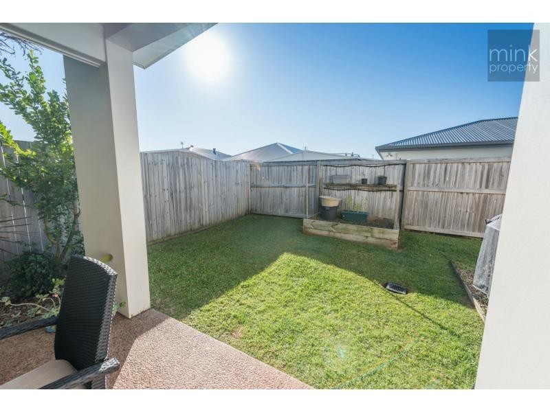 1 Flindersia Place, Brightwater, Mountain Creek QLD 4557