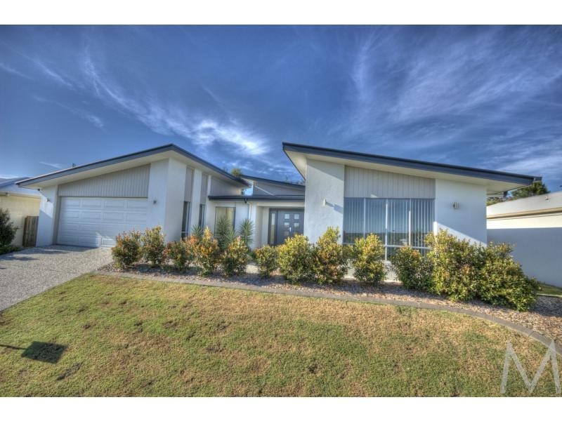 34 KURRIMINE Crescent, BRIGHTWATER, Mountain Creek QLD 4557