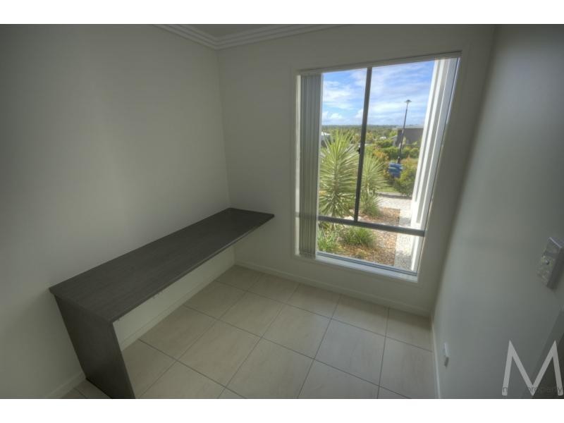 34 KURRIMINE Crescent, BRIGHTWATER, Mountain Creek QLD 4557