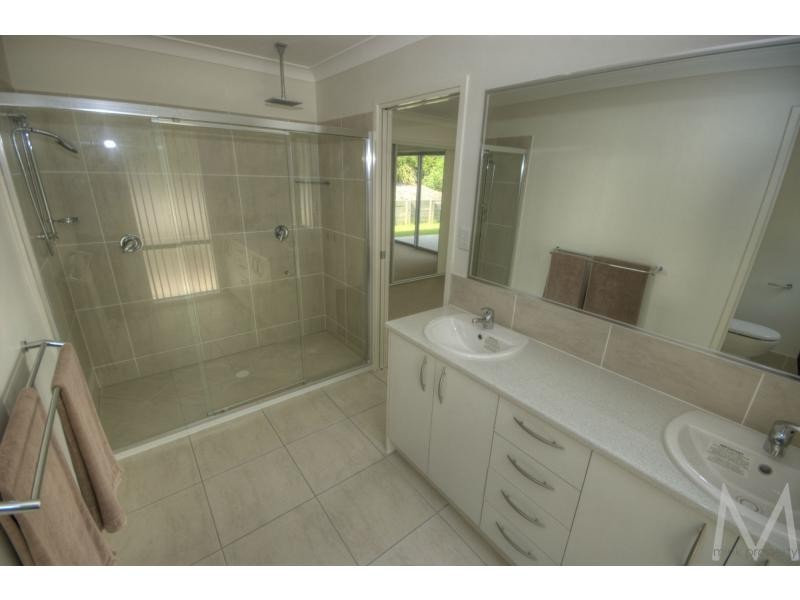 34 KURRIMINE Crescent, BRIGHTWATER, Mountain Creek QLD 4557