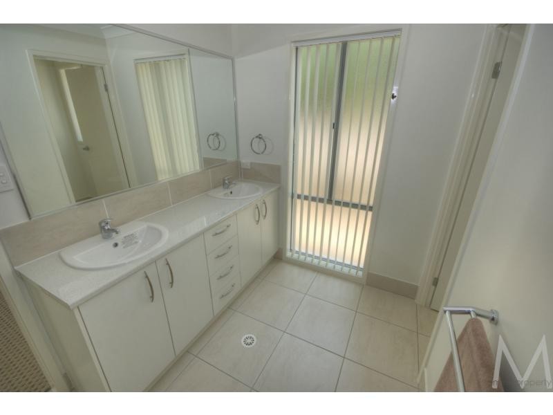 34 KURRIMINE Crescent, BRIGHTWATER, Mountain Creek QLD 4557