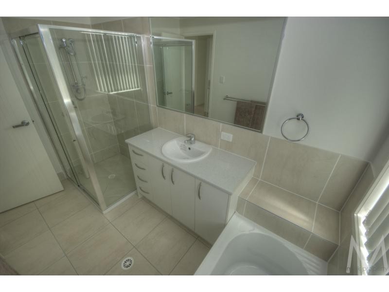 34 KURRIMINE Crescent, BRIGHTWATER, Mountain Creek QLD 4557