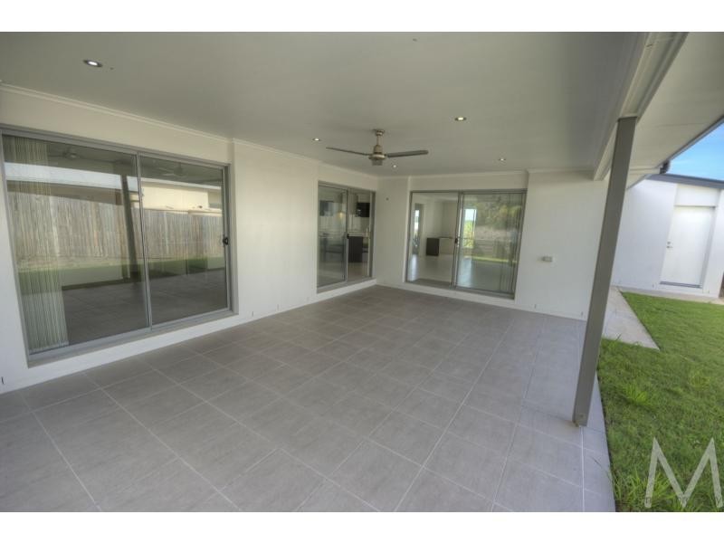 34 KURRIMINE Crescent, BRIGHTWATER, Mountain Creek QLD 4557