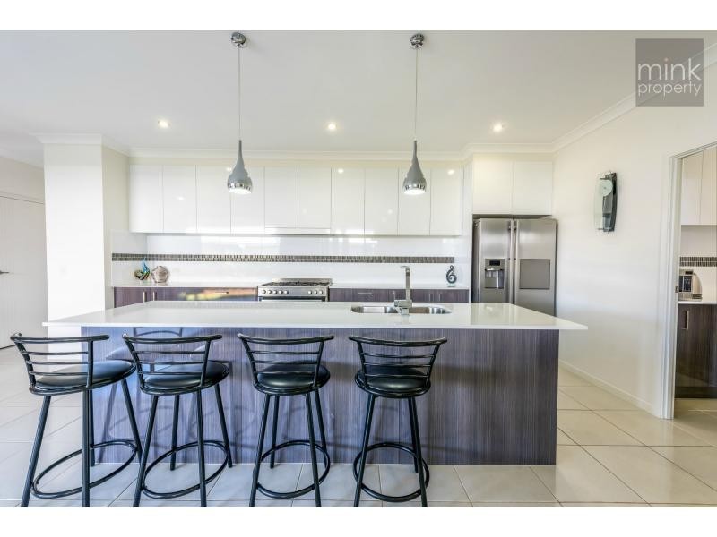49 SWEETLIP Circuit, BRIGHTWATER, Mountain Creek QLD 4557