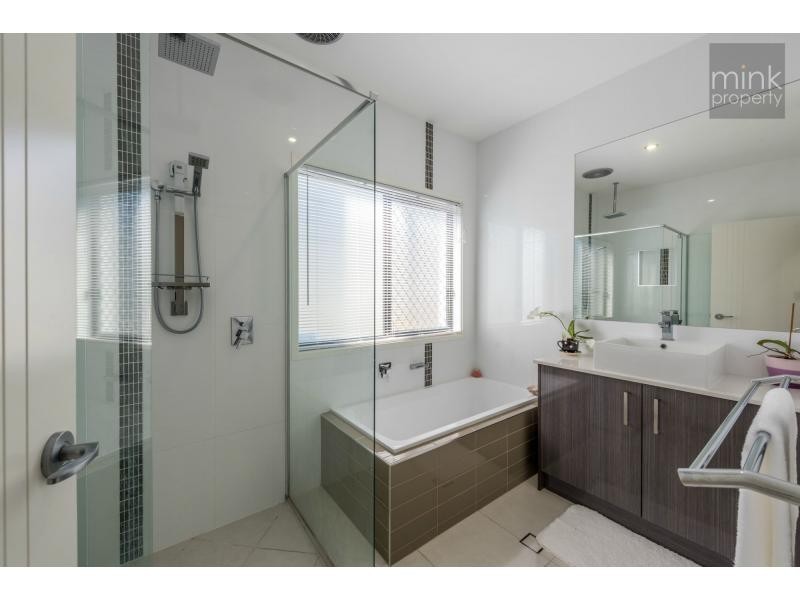 49 SWEETLIP Circuit, BRIGHTWATER, Mountain Creek QLD 4557