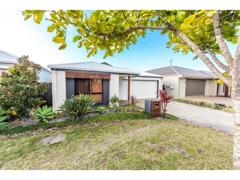17 Kurrimine Crescent, BRIGHTWATER, Mountain Creek QLD 4557