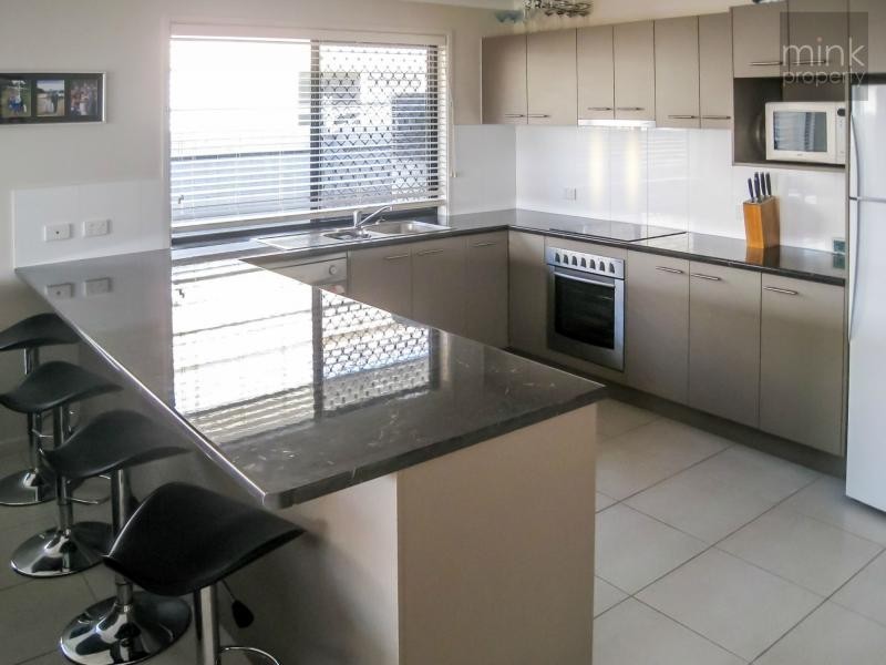 17 Kurrimine Crescent, BRIGHTWATER, Mountain Creek QLD 4557