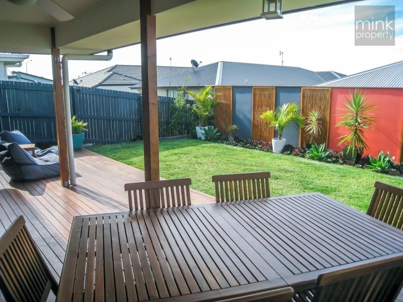 17 Kurrimine Crescent, BRIGHTWATER, Mountain Creek QLD 4557