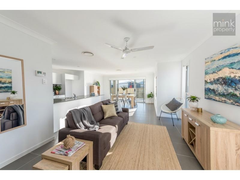 02/02 Daydream Street, BRIGHTWATER, Mountain Creek QLD 4557