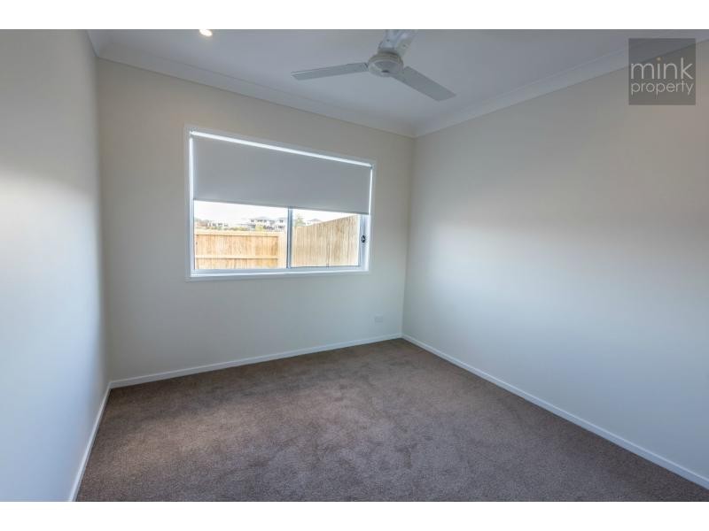 1/1 Henning Court, Brightwater, Mountain Creek QLD 4557