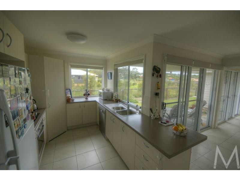 83 LITTLE MOUNTAIN Drive, IVADALE LAKES, Little Mountain QLD 4551