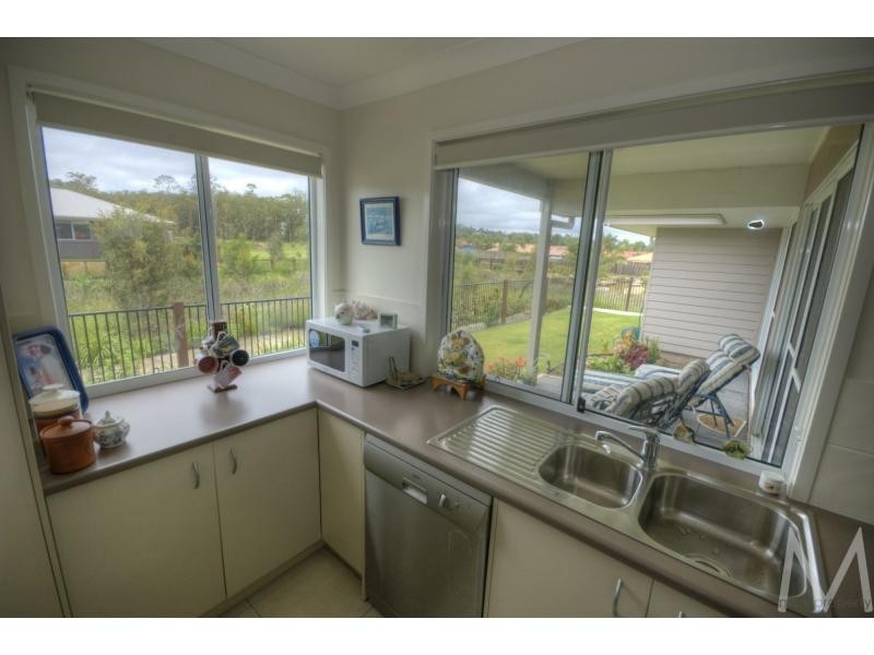 83 LITTLE MOUNTAIN Drive, IVADALE LAKES, Little Mountain QLD 4551