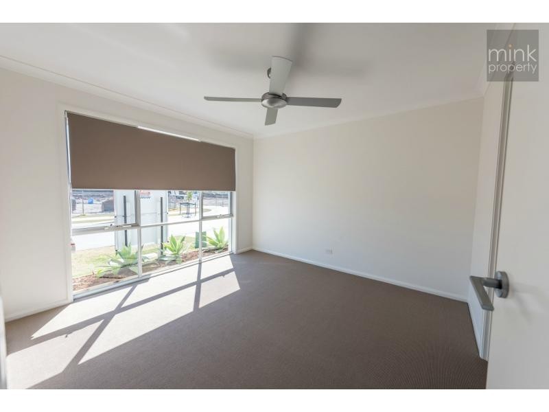 8 Newry Street, Brightwater, Mountain Creek QLD 4557