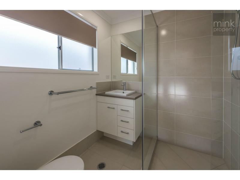 8 Newry Street, Brightwater, Mountain Creek QLD 4557