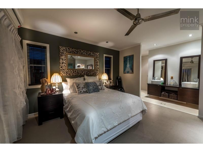 12 MYRTLE Place, BRIGHTWATER, Mountain Creek QLD 4557