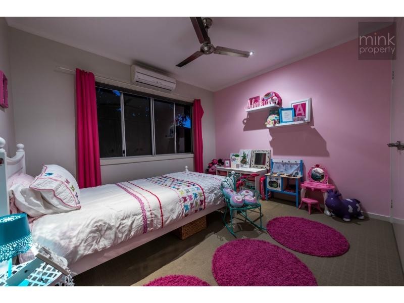 12 MYRTLE Place, BRIGHTWATER, Mountain Creek QLD 4557