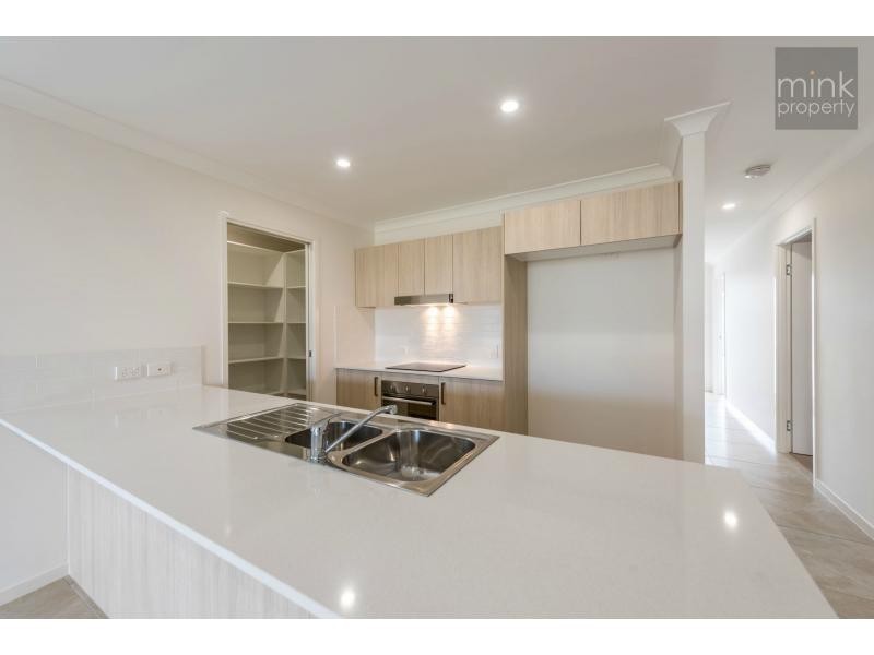 25 Ochre Crescent, BELLS REACH, Caloundra West QLD 4551