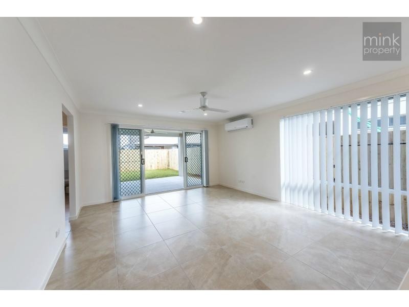 25 Ochre Crescent, BELLS REACH, Caloundra West QLD 4551