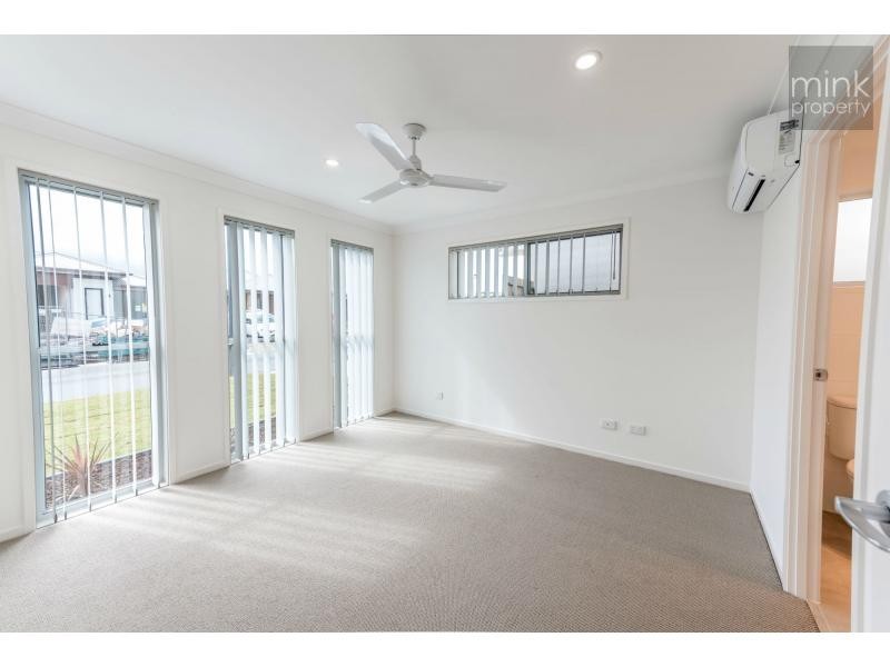 25 Ochre Crescent, BELLS REACH, Caloundra West QLD 4551