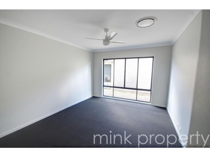 25 Coonoowrin Crescent, Mountain Creek QLD 4557