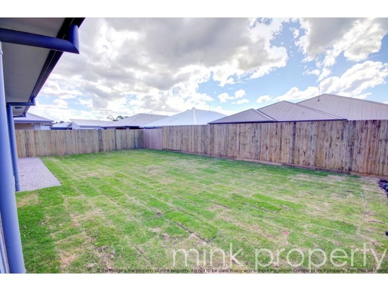 25 Coonoowrin Crescent, Mountain Creek QLD 4557