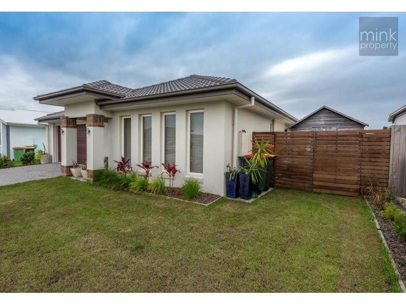 8 Sweetlip Circuit, BRIGHTWATER, Mountain Creek QLD 4557