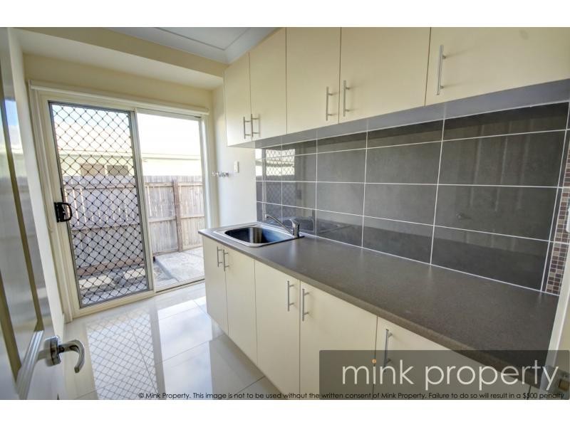 8 Sweetlip Circuit, BRIGHTWATER, Mountain Creek QLD 4557