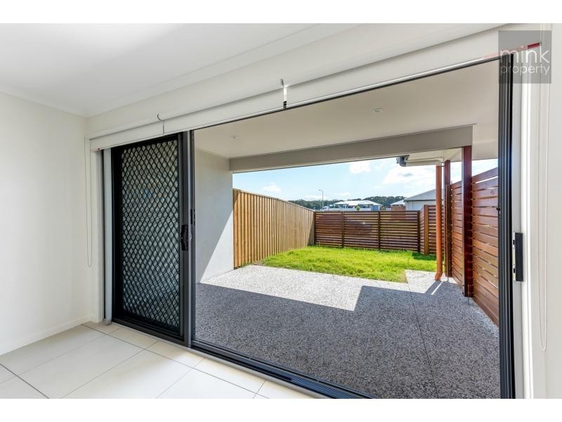 1/44 HASLEWOOD Crescent, Meridan Plains QLD 4551