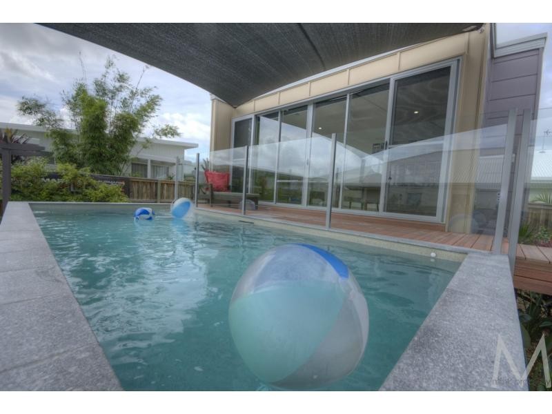 33 PONYTAIL Circuit, BRIGHTWATER, Mountain Creek QLD 4557