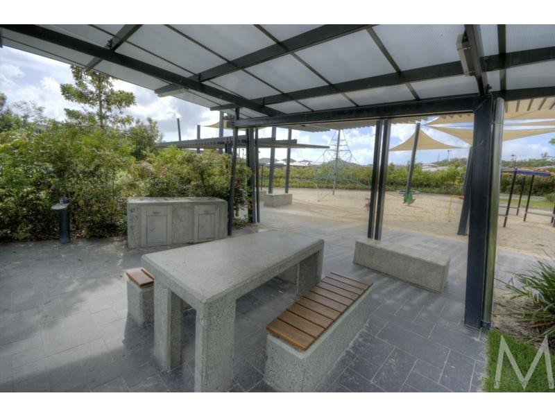 33 PONYTAIL Circuit, BRIGHTWATER, Mountain Creek QLD 4557