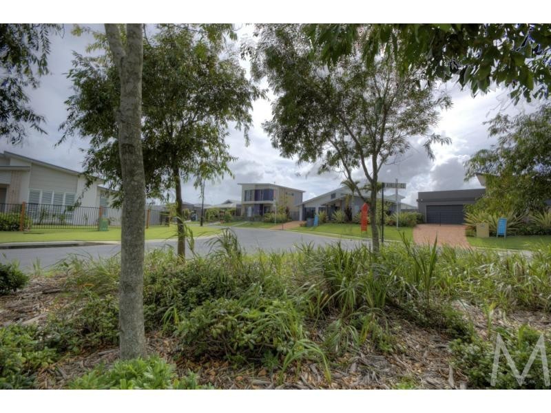 33 PONYTAIL Circuit, BRIGHTWATER, Mountain Creek QLD 4557