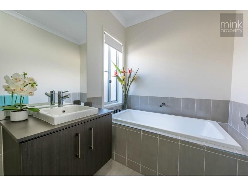 015 SWEETLIP Circuit, Mountain Creek QLD 4557