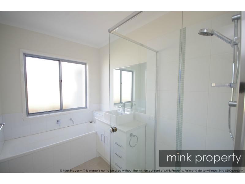 15 Bribie Place, BRIGHTWATER, Mountain Creek QLD 4557