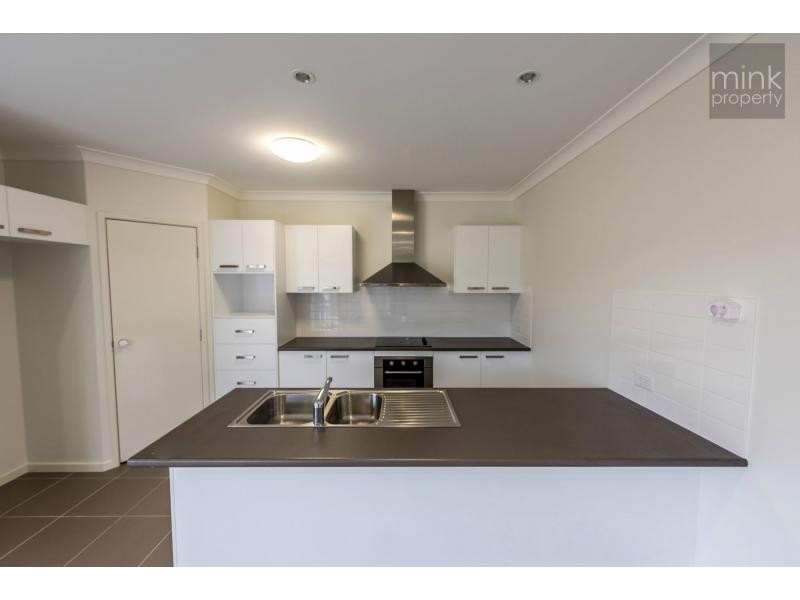 10 Daydream Street, Brightwater, Mountain Creek QLD 4557